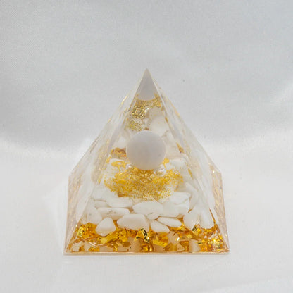 Natural Crystal Energy Generator Pyramid